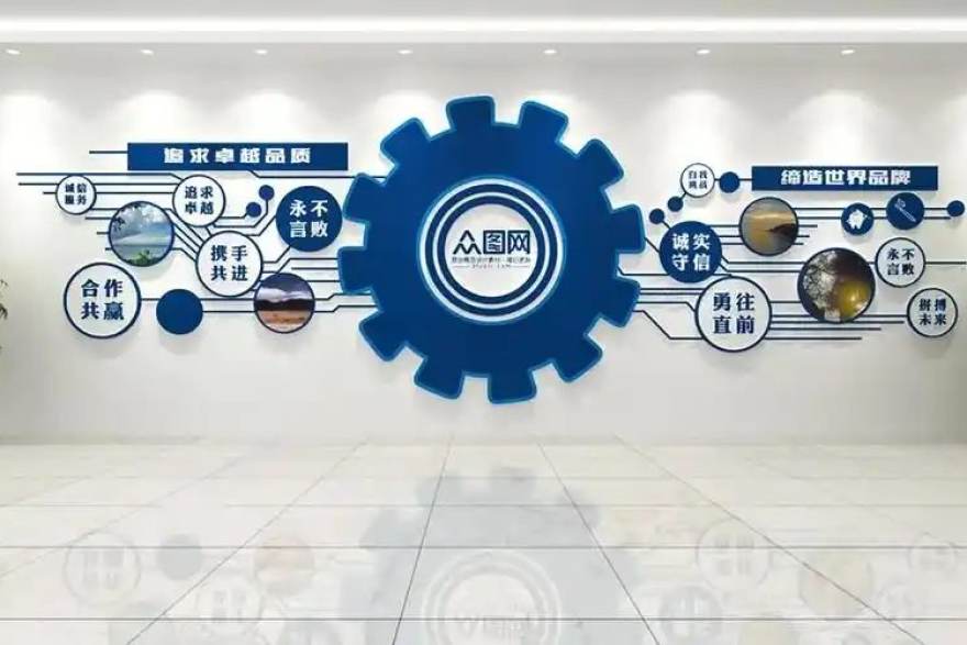 搜球吧编辑部赛事数据整理工作场景配图